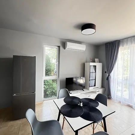 Apartment кокалу бийч